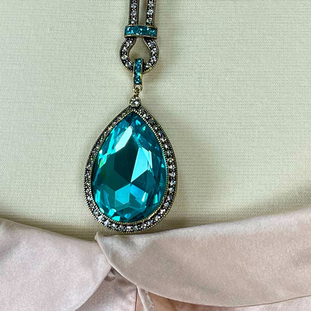 NWT/NIB Swarovski Crystal Pendant with Pearls Necklace Bridal Statement